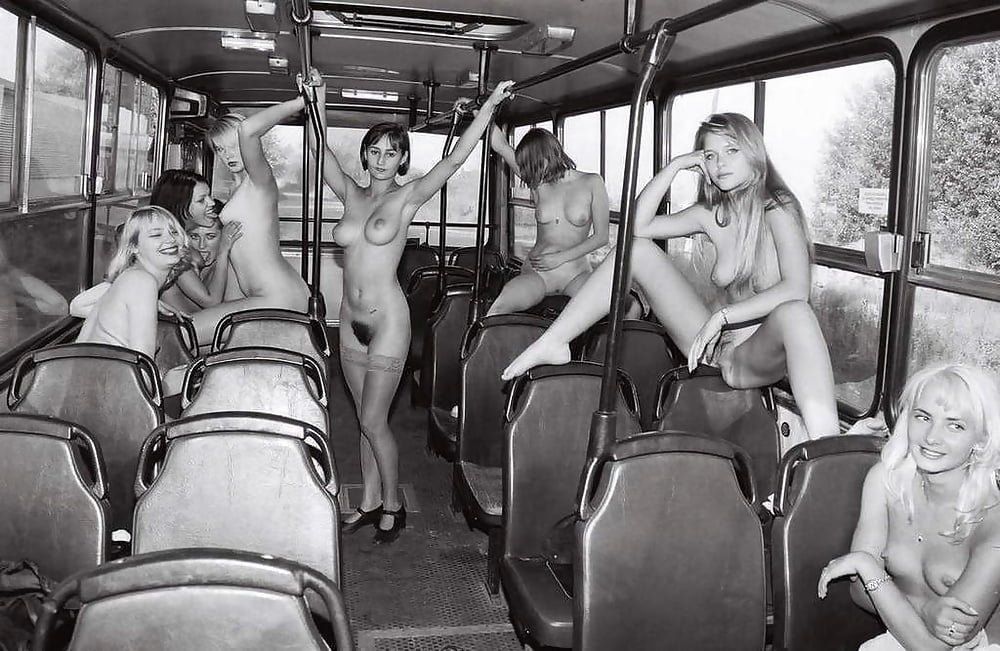 Эротика Лесби В Автобусе