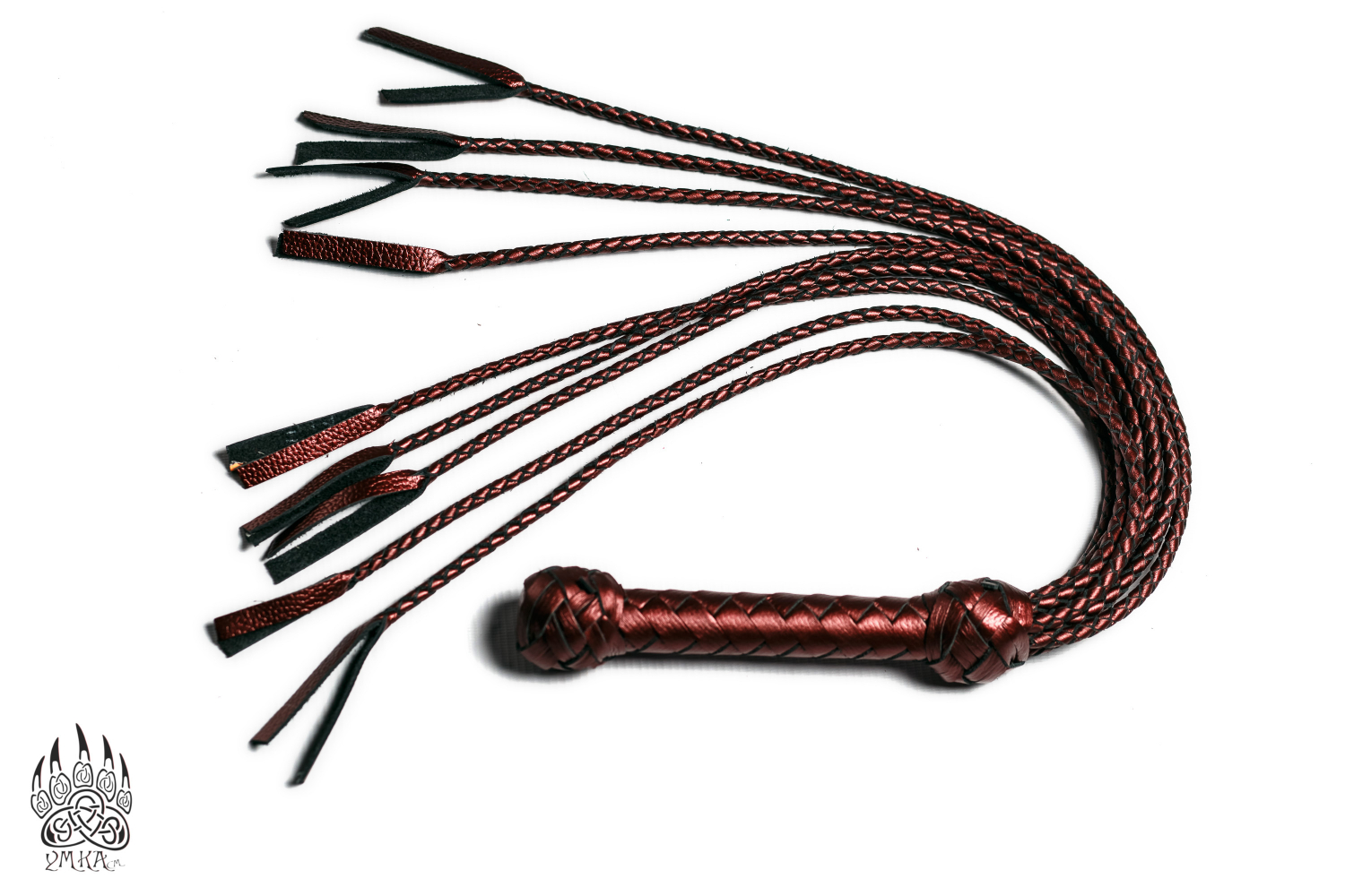 Polytail whips Cats and Seventail whips