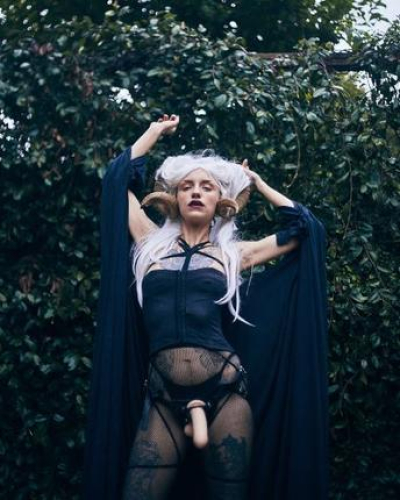 Mistress Eyeris - The Bone Witch