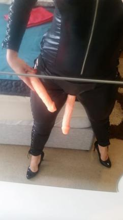 Dominatrixis