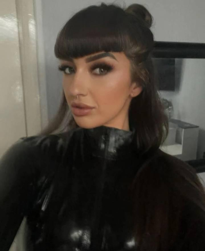 Mistress Genna