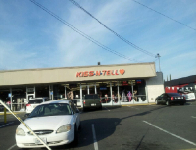 Kiss N Tell